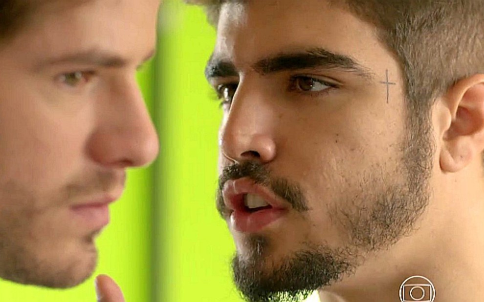 Benjamin (Maurício Destri) e Grego (Caio Castro) vão se enfrentar em I Love Paraisópolis, da Globo - Reprodução/TV Globo
