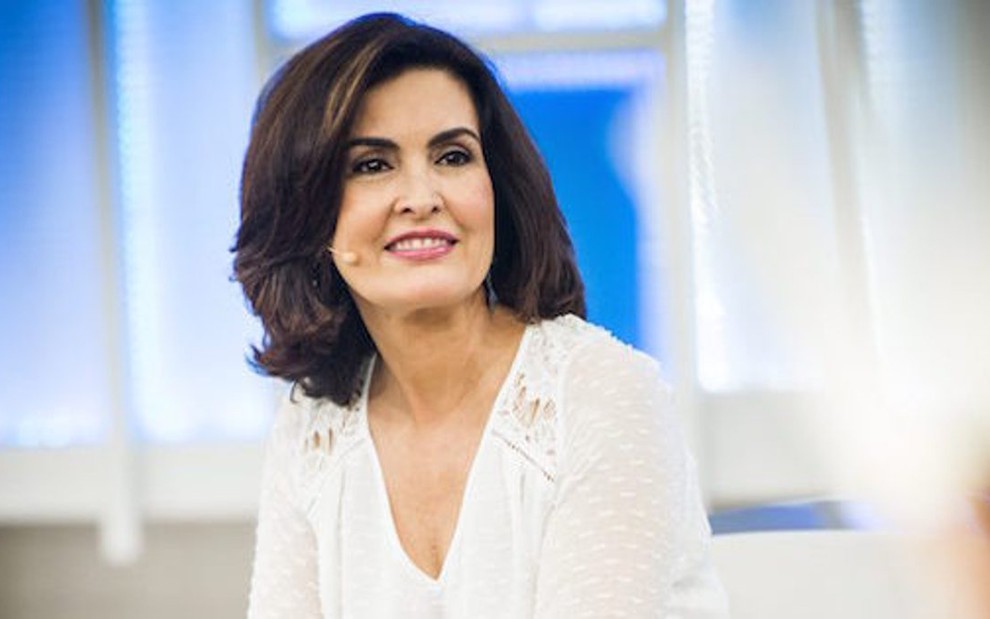 A apresentadora Fátima Bernardes no cenário de seu programa, o matinal Encontro, na Globo - Fotos Divulgação/TV Globo