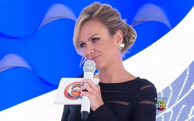 A apresentadora Eliana no programa de ontem (23), que teve 'climão' entre Gretchen e Thammy Miranda - Reprodução/SBT