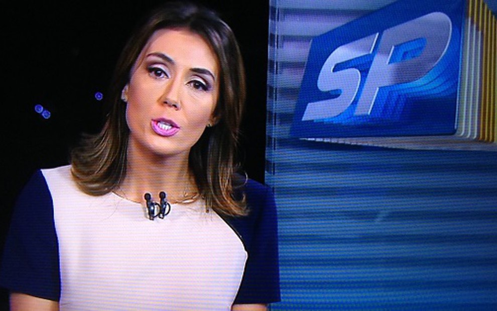 Michelle Barros na abertura do SP TV 2ª Edição deste sábado (5), em sua estreia em bancadas da Globo - Reprodução/TV Globo