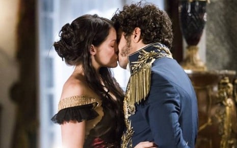 Domitila (Agatha Moreira) e Pedro (Caio Castro) darão o primeiro beijo em Novo Mundo - João Miguel Júnior/TV Globo
