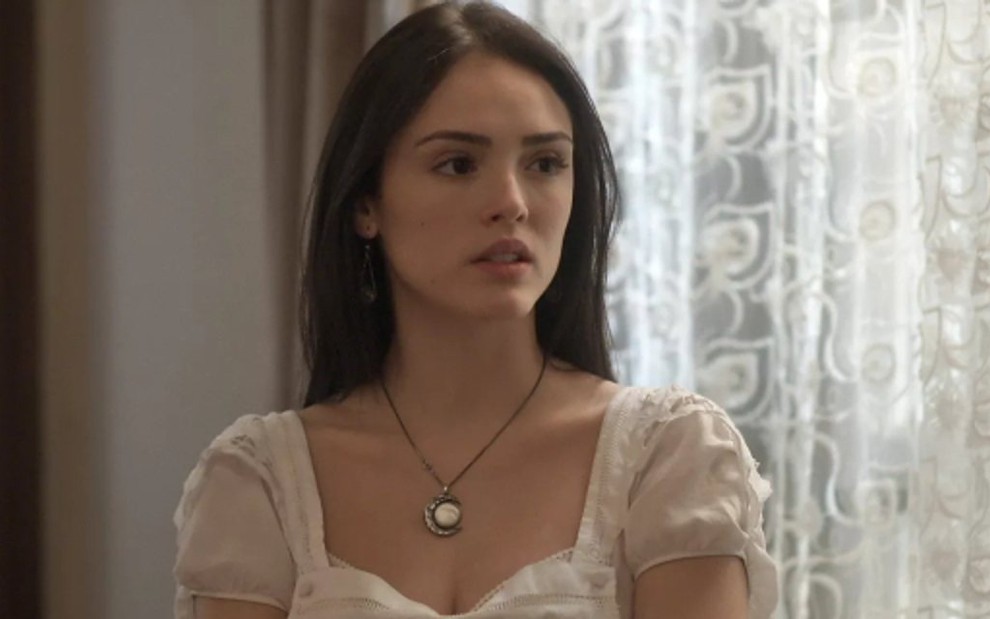 Isabelle Drummond (Anna) em cena de Novo Mundo; escritora enfrentará o marido em duelo - Reprodução/TV Globo