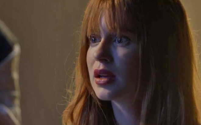 Luz (Marina Ruy Barbosa) revelará ao avô que encontrou uma fonte da juventude debaixo do casarão - Reprodução/Globo