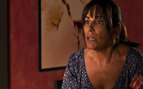 Duda (Gloria Pires) acusará Clara (Bianca Bin) de matar segurança na novela das nove - Reprodução/Globo