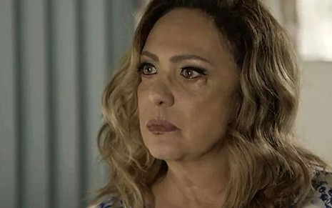 Nádia (Eliane Giardini) deixará de ser racista após pressão do filho na trama das nove - Reprodução/TV Globo