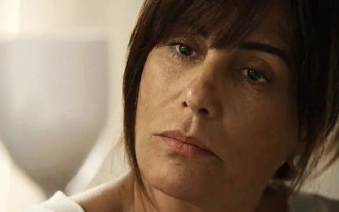 Duda/Beth (Gloria Pires) abrirá o jogo com o ex-marido em cena desta quinta-feira (1º) - Reprodução/TV Globo