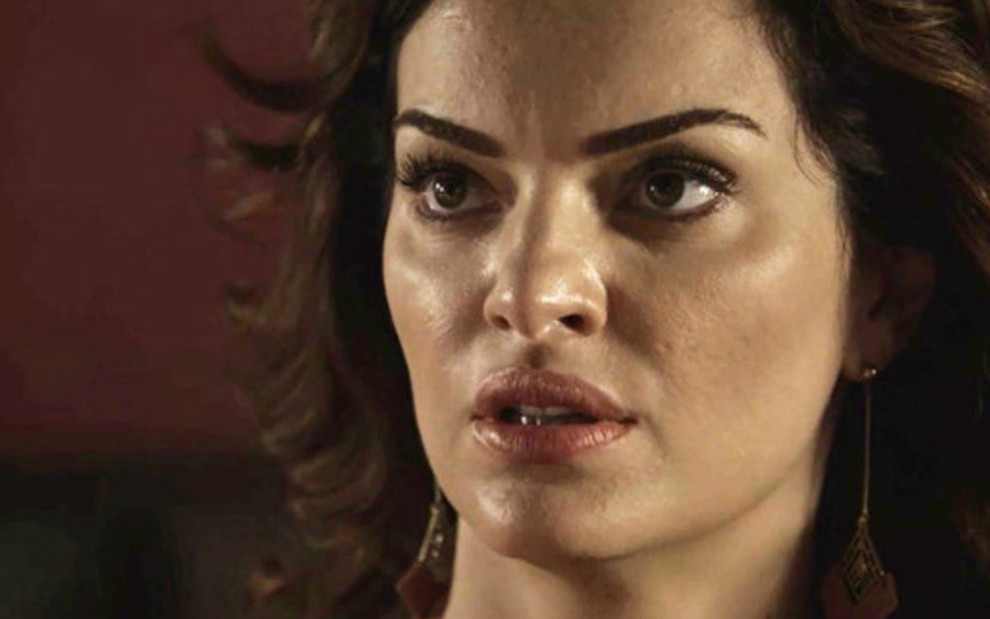 Leandra (Mayana Neiva) ficará chocada com assassinato de Rato (Cesar Ferrario) - Reprodução/TV Globo