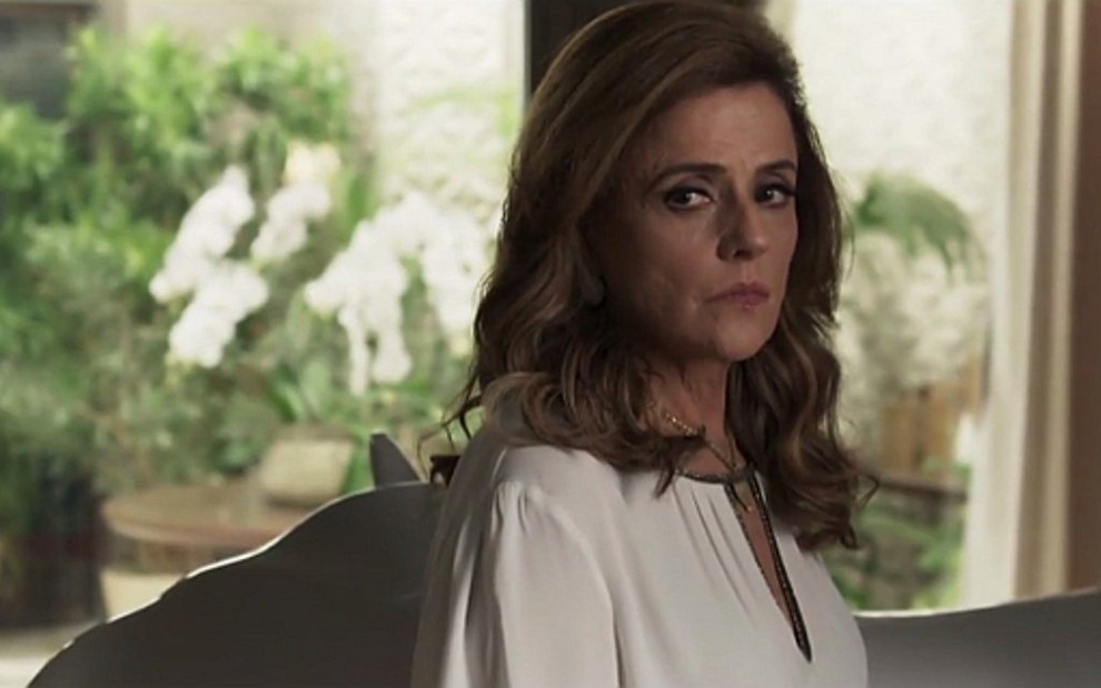 Marieta Severo interpreta a vilã Sophia em cena de O Outro Lado do Paraíso, novela das nove - Reprodução/TV Globo