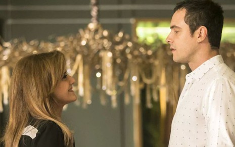 Sophia (Marieta Severo) será confrontada por Gael (Sergio Guizé) em cena desta quarta-feira (28) - Reprodução/TV Globo