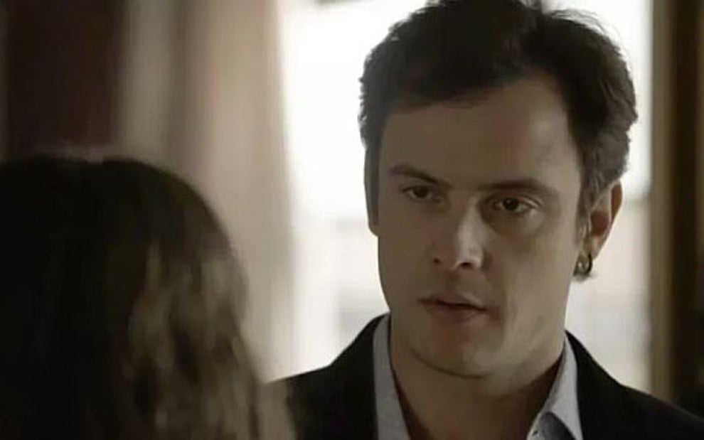 Sergio Guizé (Gael) em cena de O Outro Lado do Paraíso; playboy vai ter ataque de ciúme - Reprodução/TV Globo