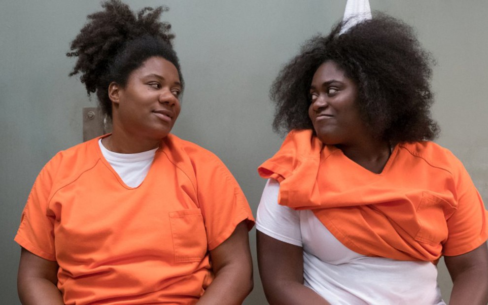 Adrienne C. Moore (Black Cindy) e Danielle Brooks (Taystee) no sexto ano de Orange Is the New Black - Fotos: Divulgação/Netflix