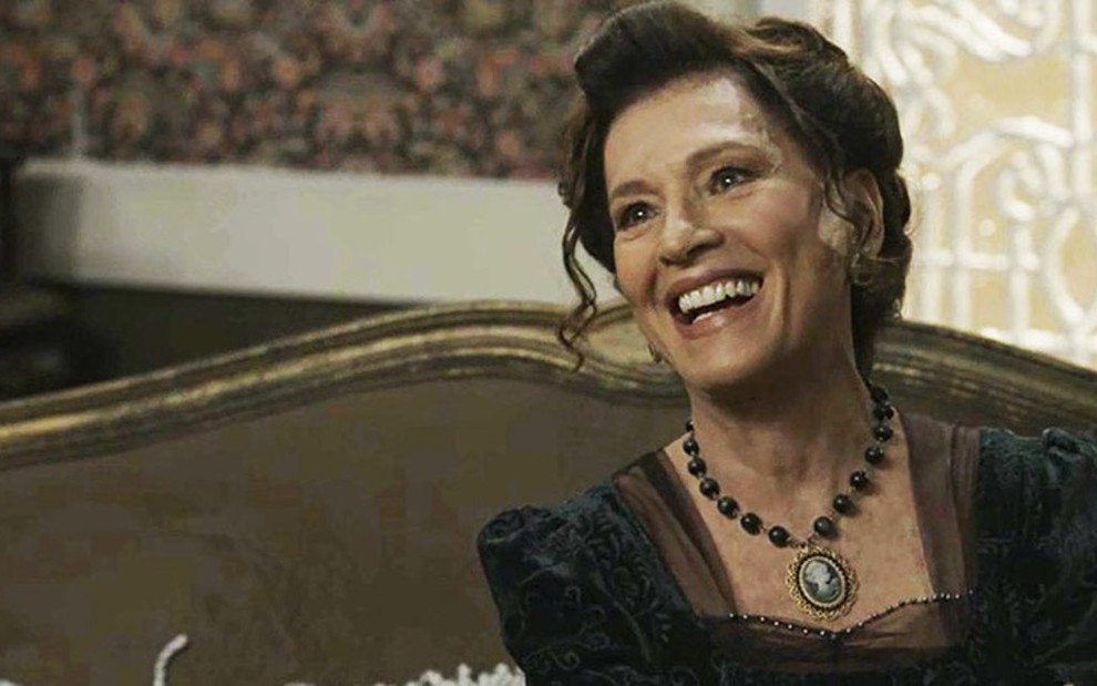 Lady Margareth (Natália do Vale) fará aliança com fazendeiro e morta-viva em Orgulho e Paixão - Reprodução/TV Globo