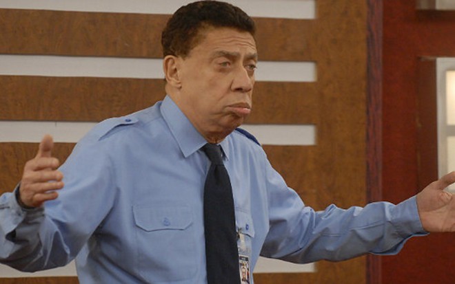 O humorista Paulo Silvino em cena como o personagem Severino de Zorra Total, em 2015 - Divulgação/Globo
