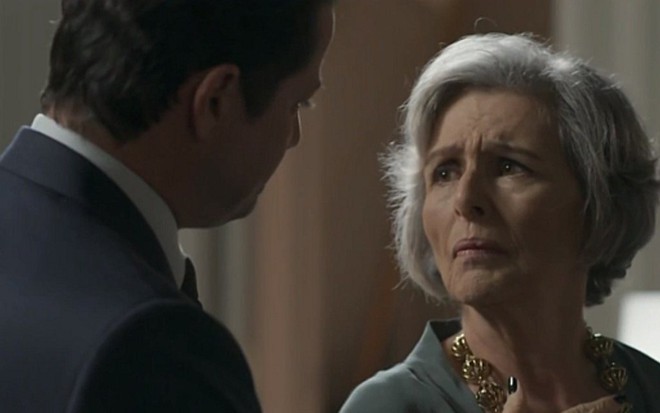 Malagueta (Marcelo Serrado) revelará que enganou Sabine (Irene Ravache) em Pega Pega - Reprodução/TV Globo
