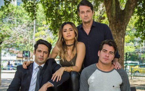 Os quatro ladrões do Carioca Palace serão condenados no capítulo final de Pega Pega - Marília Cabral/TV Globo