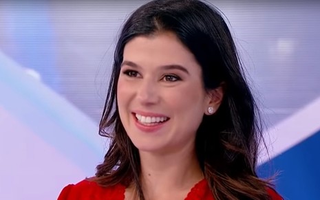 Renata Abravanel, filha número seis de Silvio Santos, participa do Programa Silvio Santos em outubro de 2017