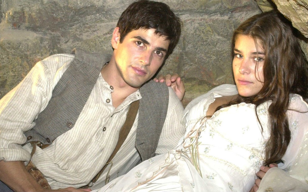Reynaldo Gianecchini e Priscila Fantin em cena de de Esperança; protagonistas sofreram acidente - REPRODUÇÃO/TV GLOBO