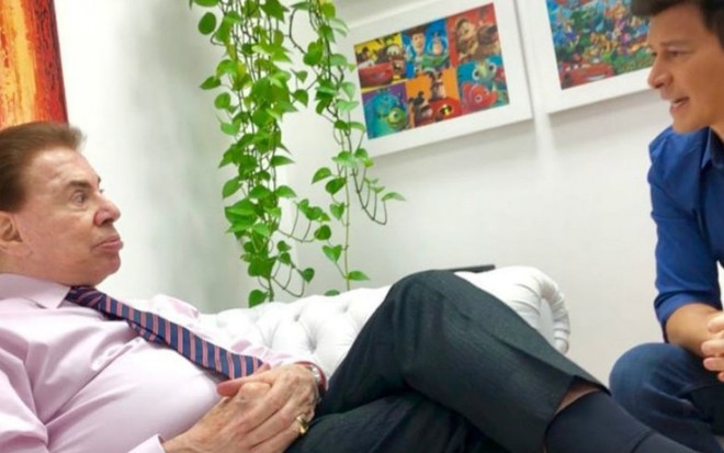 Silvio Santos e Rodrigo Faro bateram papo no camarim do dono do SBT sobre filme que contará a vida dele - Reprodução/Instagram