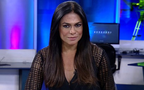 Escalada para apresentar o RedeTV! News nas férias de Amanda Klein, Rosana Jatobá deu perdido - REPRODUÇÃO/REDETV!