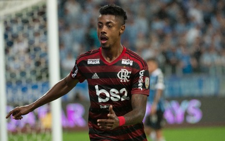O jogador Bruno Henrique comemora gol do Flamengo contra o Grêmio pela semifinal da Libertadores