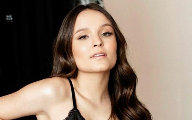 Larissa Manoela em foto ousada publicada em seu Instagram: a atriz está com 18 anos