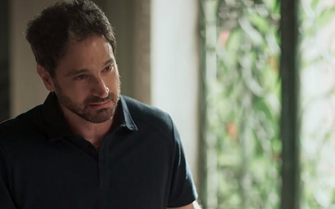 Edgar (Caco Ciocler) pedirá trégua a seu inimigo em capítulo de Segundo Sol - Reprodução/TV Globo