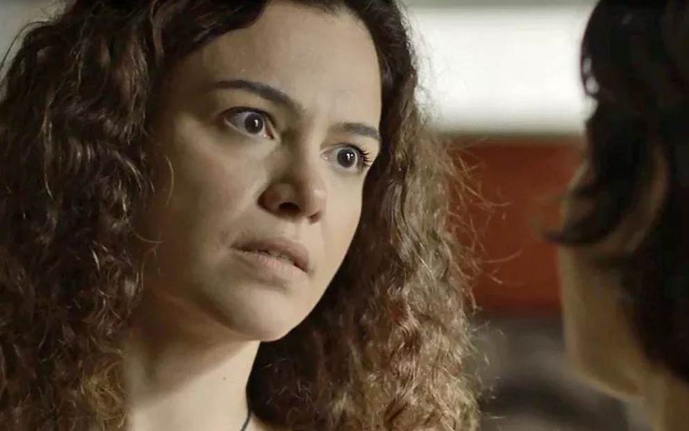 Selma (Carol Fazu) ficará revoltada com a proposta de Maura (Nanda Costa) em Segundo Sol - Reprodução/TV Globo