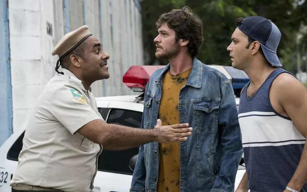 Beto (Emilio Dantas) irá atrás da amada na cadeia após despertar do coma em cena de Segundo Sol - Reprodução/TV Globo