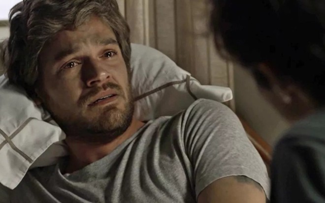 Emilio Dantas (Beto) e Danilo Mesquita (Valentim) em cena de Segundo Sol: ibope em queda - Reprodução/TV Globo