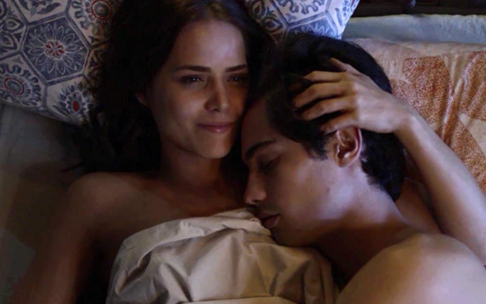 Rosa (Letícia Colin) e Valentim (Danilo Mesquita) terão primeira noite de amor em Segundo Sol - Reprodução/TV Globo