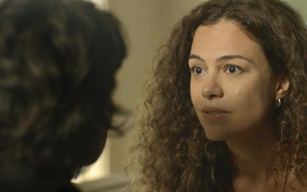 Maura (Nanda Costa) e Selma (Carol Fazu) terão discussão de relacionamento em Segundo Sol - Reprodução/TV Globo