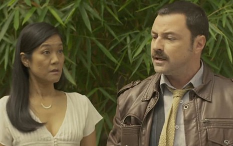 Miwa Yanagizawa (Mieko) e Emilio Orciollo Netto (Damasceno) em cena de Sol Nascente - Reprodução/TV Globo