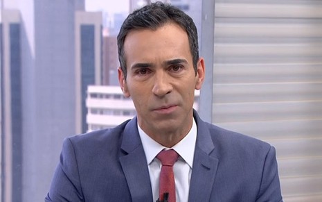 Entrevistas com candidatos ao governo de São Paulo espantaram o público do jornal de César Tralli - REPRODUÇÃO/TV GLOBO