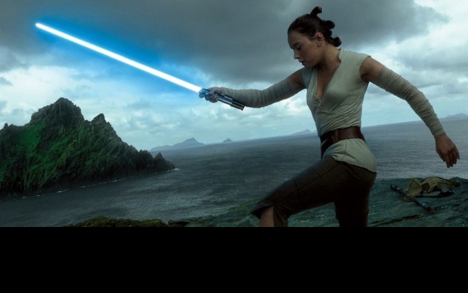 A atriz Daisy Ridley é a estrela de Os Últimos Jedi, filme mais recente da franquia Star Wars - Fotos: Divulgação/LucasArts