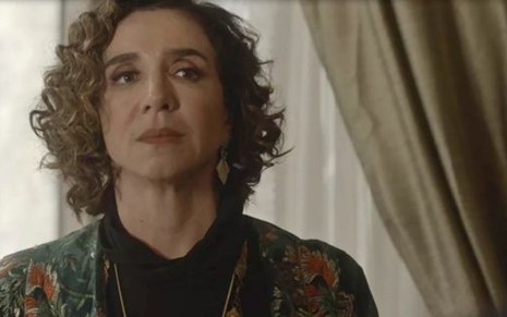 Marisa Orth (Celeste Hermínia) em cena de Tempo de Amar; cantora reatará relacionamento - Reprodução/TV Globo