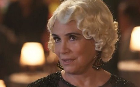 Regina Duarte (Lucerne) em Tempo de Amar; cafetina armará encontro com o fazendeiro - Reprodução/TV Globo