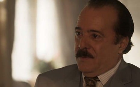 Tony Ramos (José Augusto) em cena de Tempo de Amar; fazendeiro desconfiará da amante - Reprodução/TV Globo