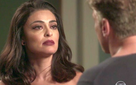 Juliana Paes (Carolina) e Fábio Assunção (Arthur) em cena de Totalmente Demais - Reprodução/TV Globo