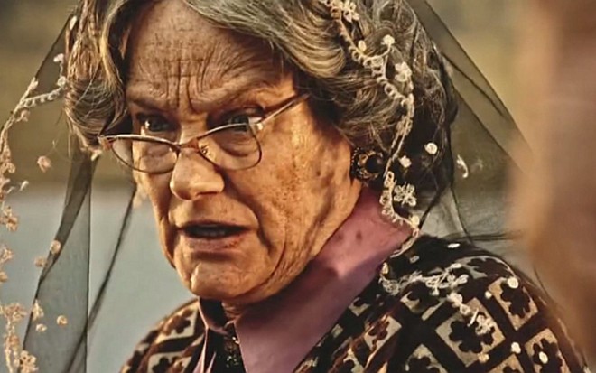 Selma Egrei (Encarnação) em cena de Velho Chico, novela das nove da Globo - Reprodução/TV Globo