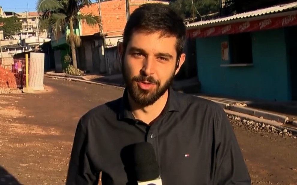 O repórter Victor Bonini no jornal Bom Dia São Paulo desta quarta-feira (24); jornalista pediu demissão - Reprodução/TV Globo