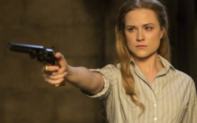 Evan Rachel Wood em cena como a Dolores de Westworld, série que volta à HBO em 2018 - Fotos Divulgação/HBO