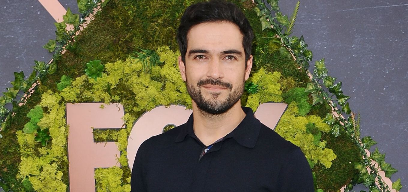 Alfonso Herrera se declara 'rebelde' para promover trabalho e irrita fãs:  'Como se atreve?