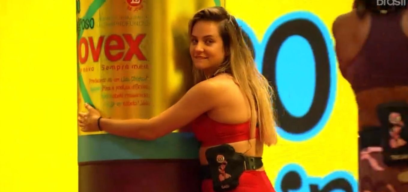 Gabi tira roupa durante prova de resistência do BBB20 e leva bronca do Big  Boss · Notícias da TV