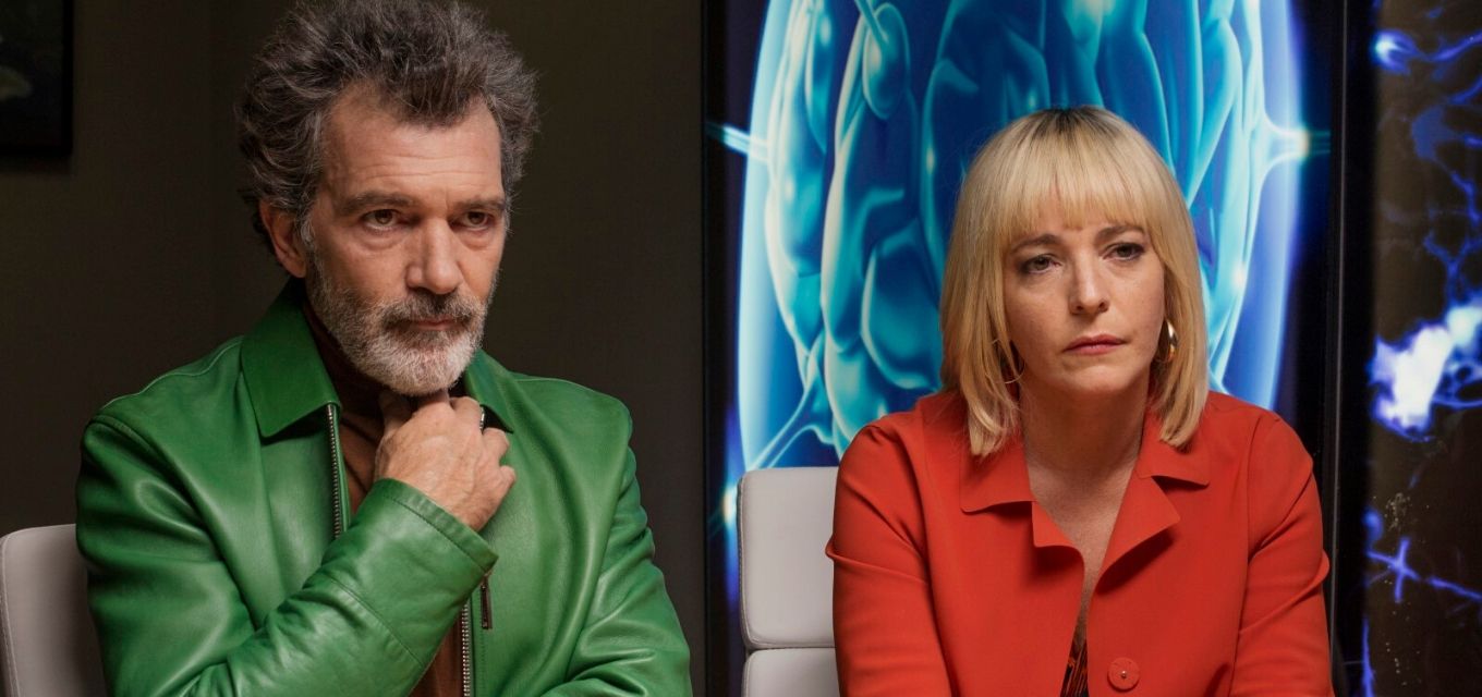 Antonio Banderas e Cecilia Roth em título mais recente de Pedro Almodóvar; filme chegou a ser indicado ao Oscar deste ano
