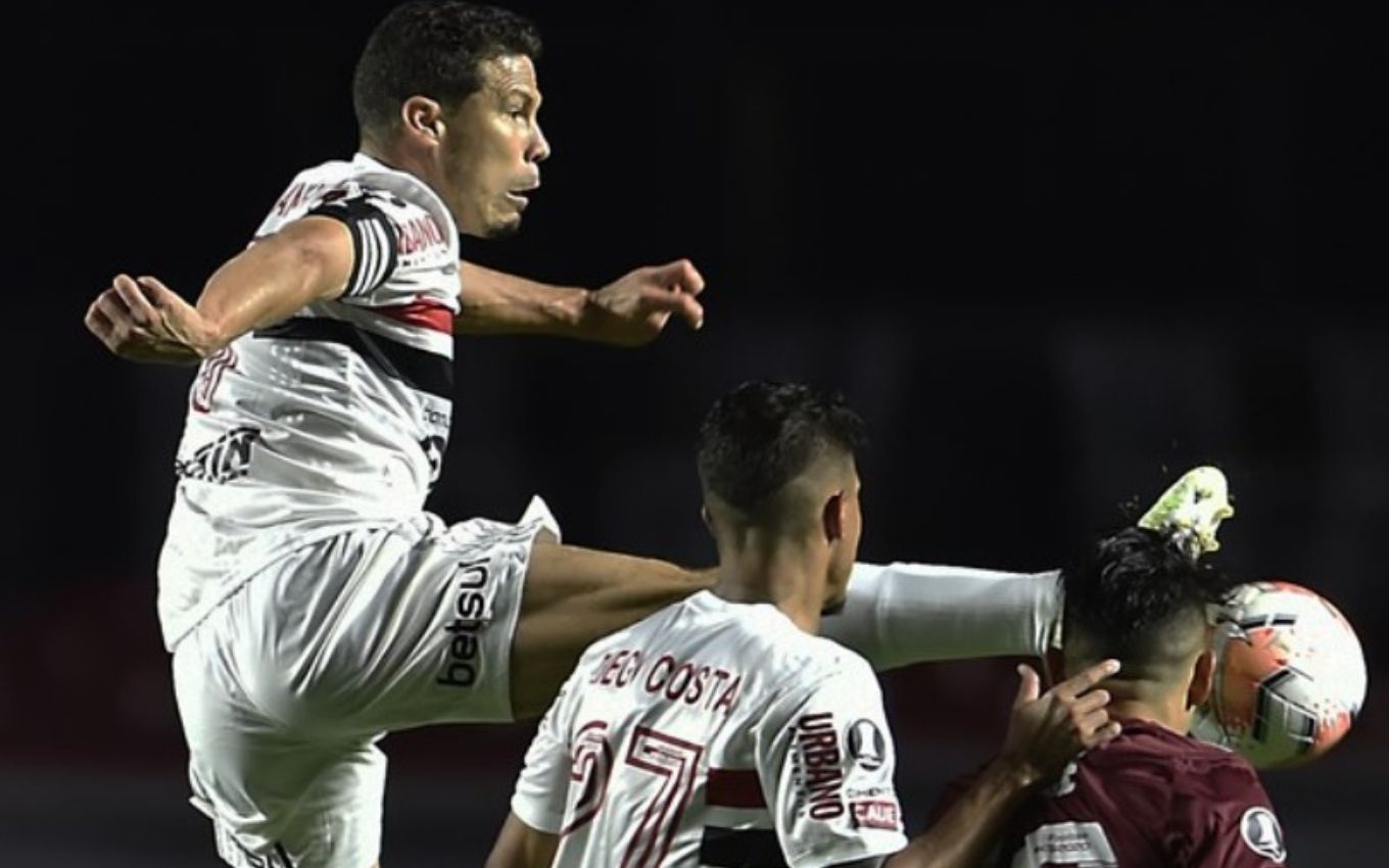 Qual canal vai transmitir LDU x São Paulo hoje (24/08)? Saiba onde