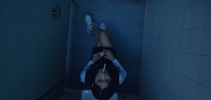 Série coreana de terror da Netflix faz loira do banheiro dormir de luz  acesa · Notícias da TV