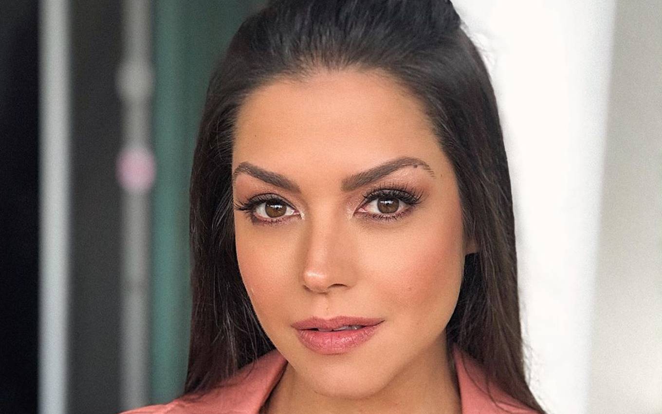 Longe Das Novelas Há Quatro Anos Thais Fersoza Cogita Retorno à Tv · Notícias Da Tv 9734