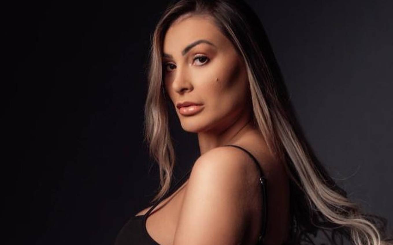 Andressa Urach Causa Revolta Ap S Levar Filho Para Boate Adulta Vergonha Not Cias Da Tv