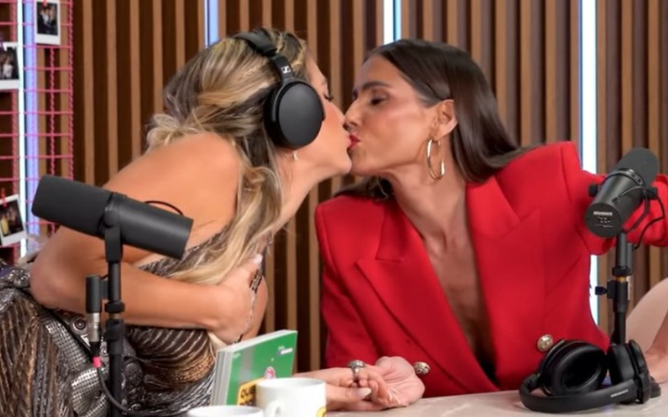 Deborah Secco é bi? Atriz dá em cima de Gio Ewbank e excita Fê Paes Leme ·  Notícias da TV