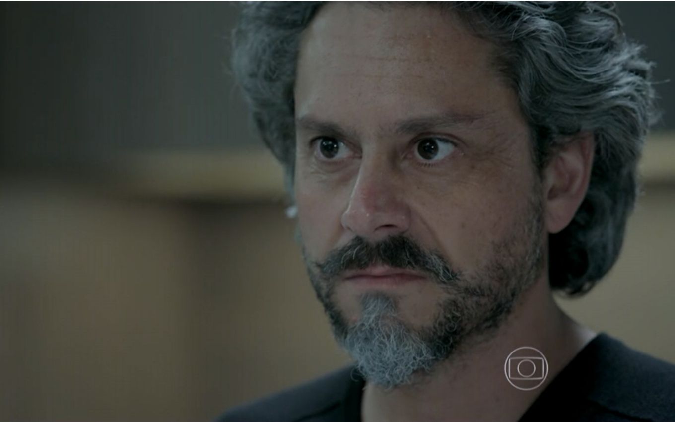Netflix bate o martelo e define data de estreia de filme brasileiro com  Santoro · Notícias da TV